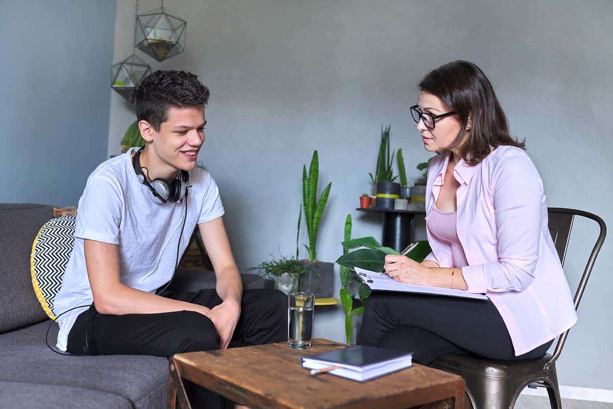 6 Interpersonal Therapy Techniques for Teens