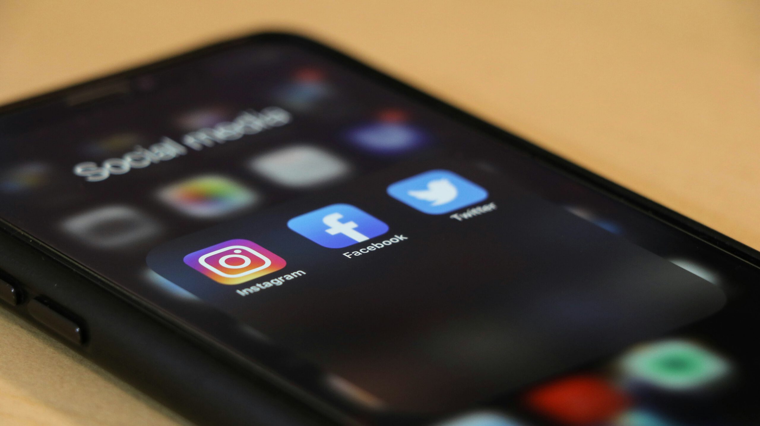 How Does Social Media Affect Teens? Positive and Negative Effects