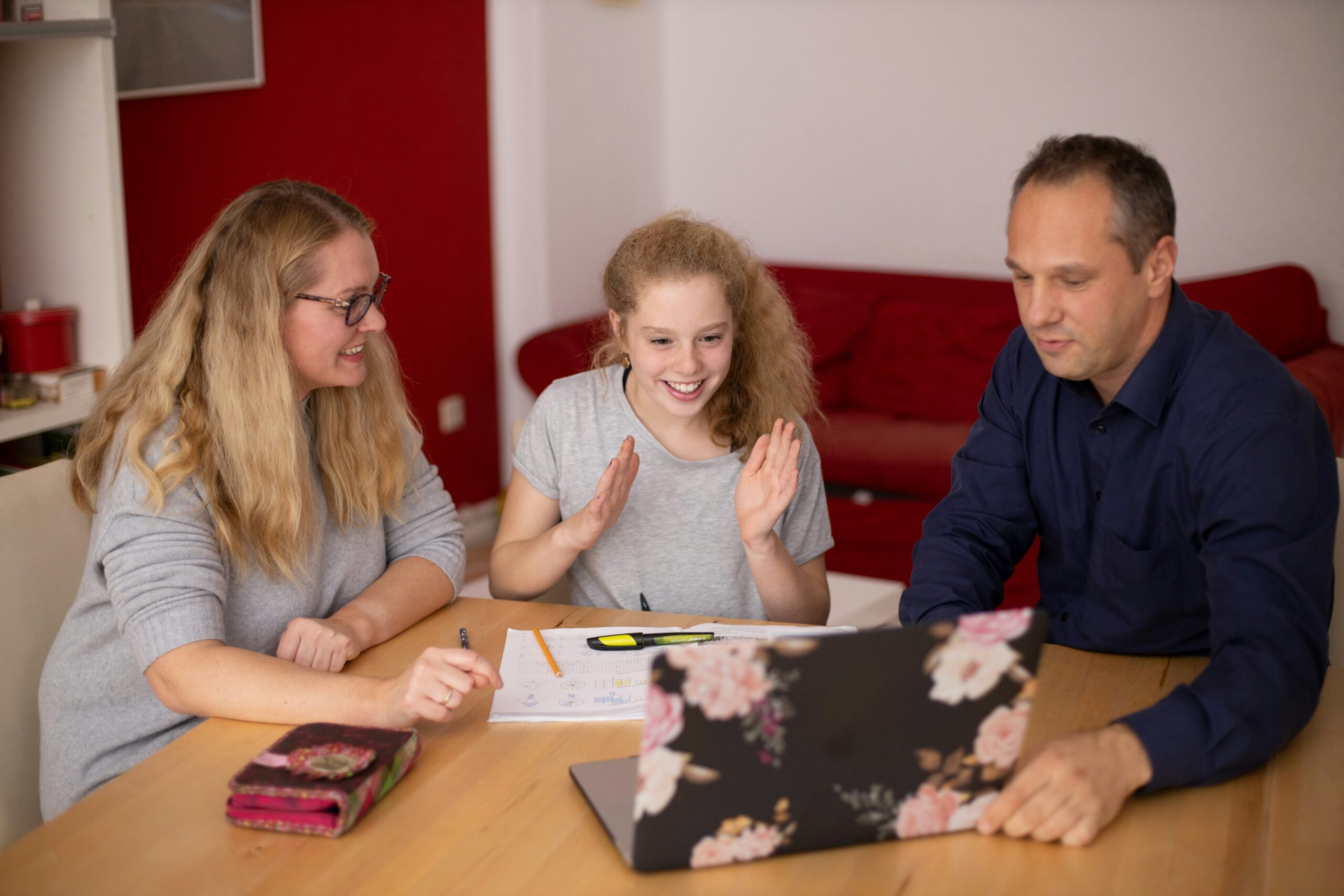 How to Tell Your Parents You Want to Try Therapy